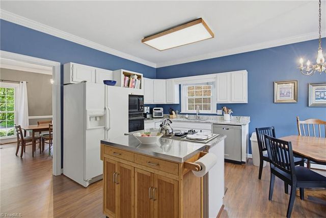 520 Barrett Road, Winston-salem, NC 27104