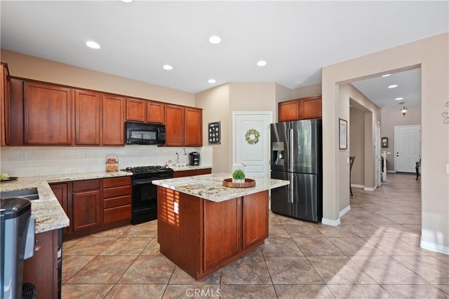 34229 Larksburg Court, Lake Elsinore, CA 92532