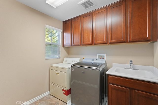 34229 Larksburg Court, Lake Elsinore, CA 92532