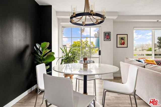 252 W Spazier Avenue F, Burbank, CA 91502