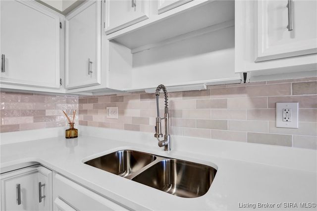 1408 Gutford Road, Clarksville, IN 47129