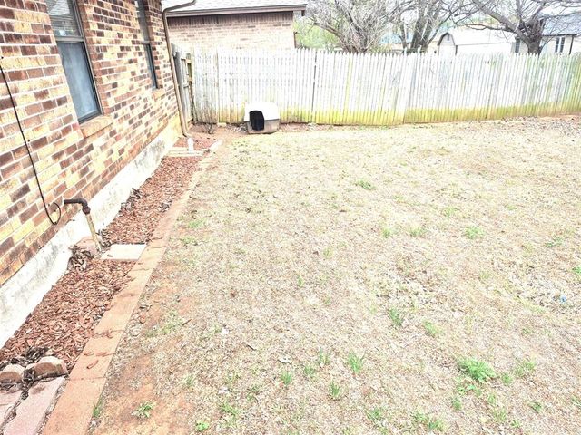 2005 Eastridge Place, Oklahoma City, OK 73141