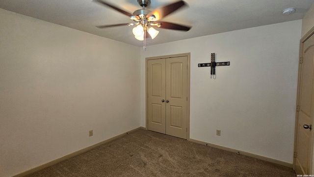 129 RAPIDS CIR, Bandera, TX 78003