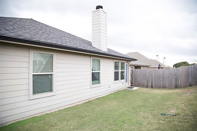 2428 Wakecrest Drive, Fort Worth, TX 76108