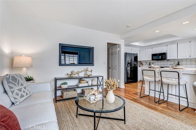 234 N Irena 3, Redondo Beach, CA 90277