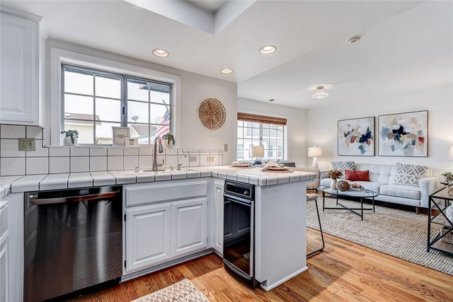 234 N Irena 3, Redondo Beach, CA 90277