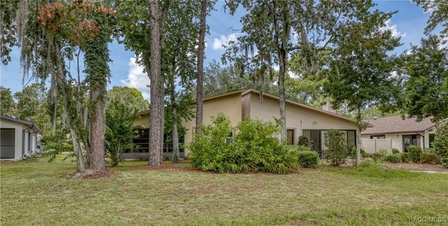 85 Golfview Drive, Homosassa, FL 34446