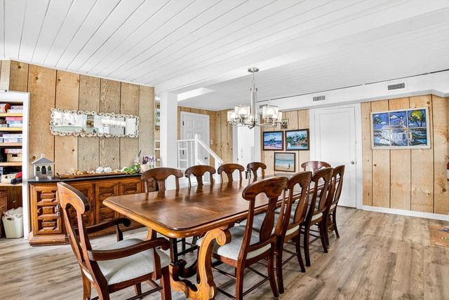 472 Myrtle Ave., Pawleys Island, SC 29585
