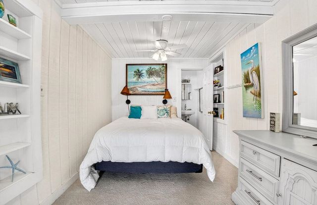 472 Myrtle Ave., Pawleys Island, SC 29585