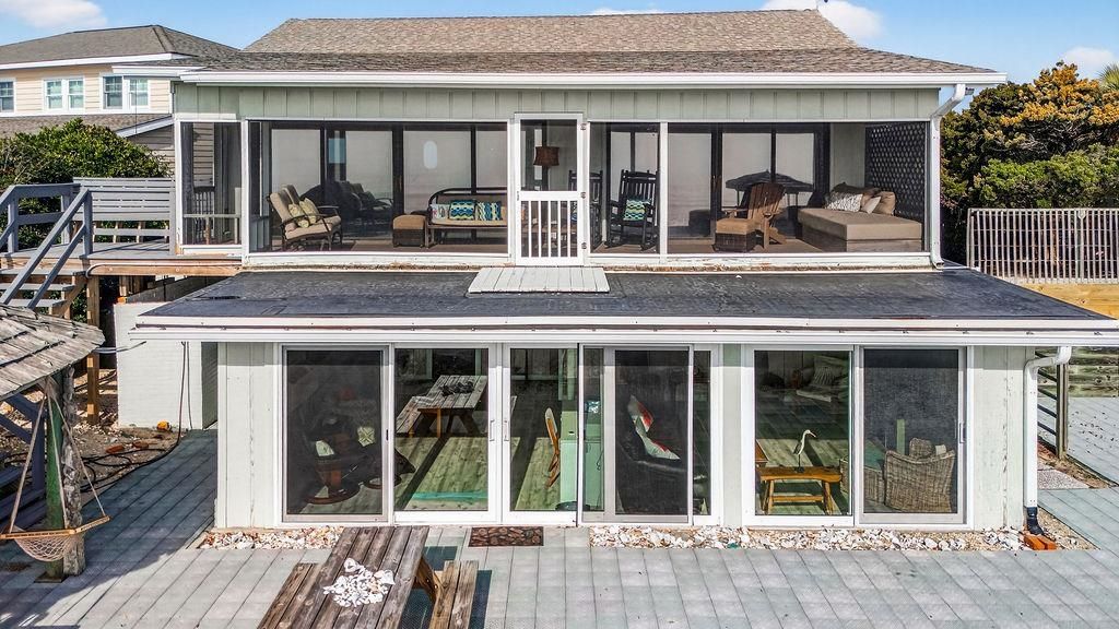 472 Myrtle Ave., Pawleys Island, SC 29585