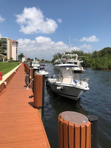 1627 Riverview Road 811, Deerfield Beach, FL 33441