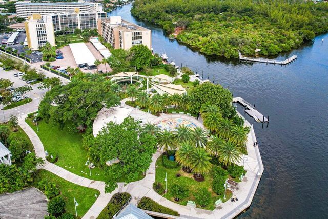 1627 Riverview Road 811, Deerfield Beach, FL 33441