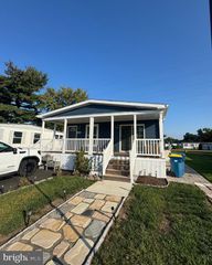 1230 ADLER DR, Morrisville, PA 19067