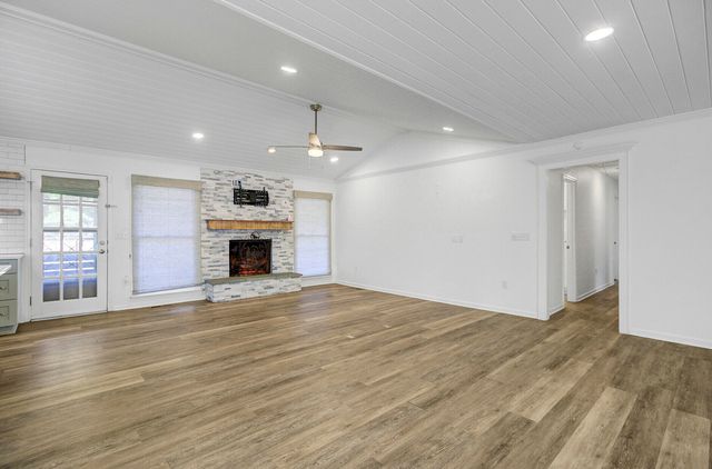 201 Welles Lane, Walterboro, SC 29488