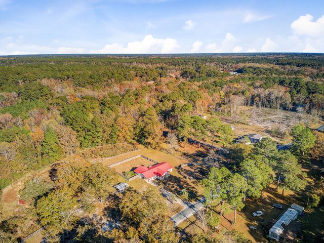 201 Welles Lane, Walterboro, SC 29488