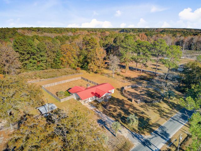 201 Welles Lane, Walterboro, SC 29488