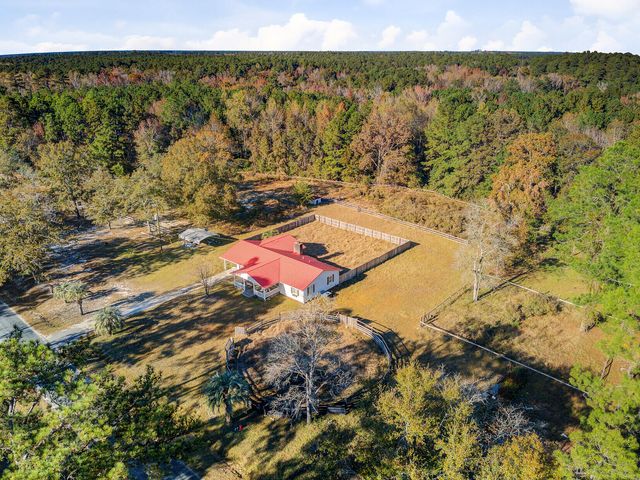 201 Welles Lane, Walterboro, SC 29488