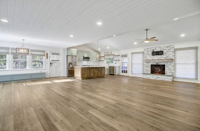 201 Welles Lane, Walterboro, SC 29488