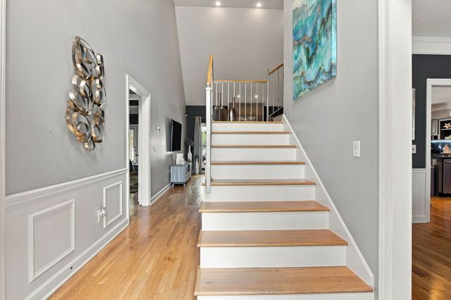 2813 Schoolside St, Murfreesboro, TN 37128