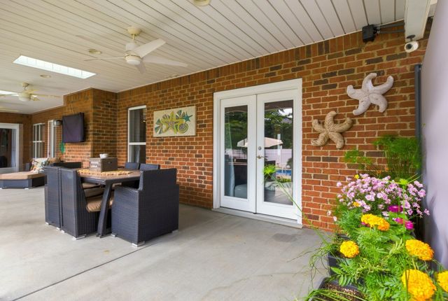 2813 Schoolside St, Murfreesboro, TN 37128