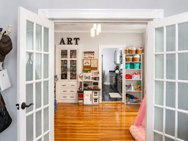 55 Harwood St, Lynn, MA 01904