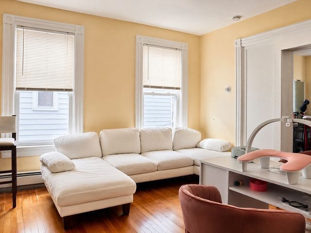 55 Harwood St, Lynn, MA 01904