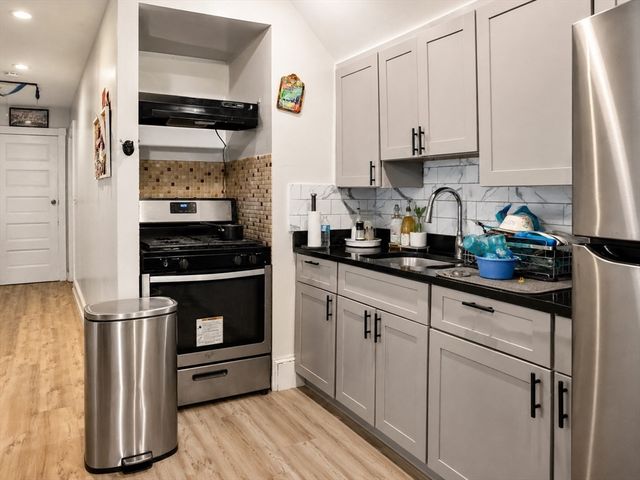 55 Harwood St, Lynn, MA 01904