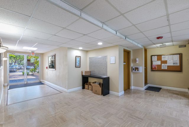 3771 Environ Boulevard 550, Lauderhill, FL 33319
