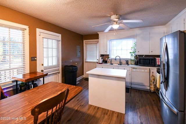 1705 Parkway Street W, Wilson, NC 27893