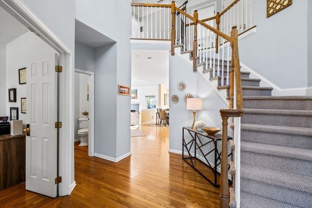25 Ridge Way, North Andover, MA 01845