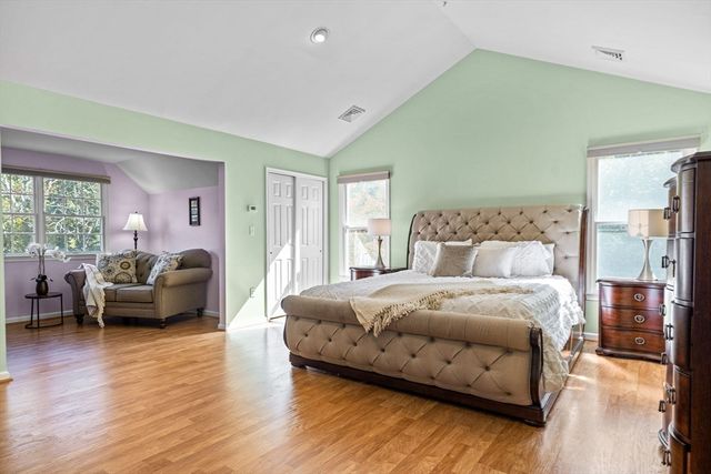 25 Ridge Way, North Andover, MA 01845