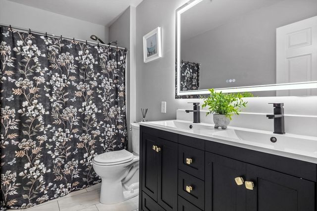 25 Ridge Way, North Andover, MA 01845