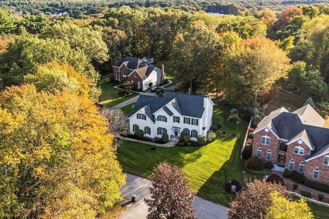 25 Ridge Way, North Andover, MA 01845