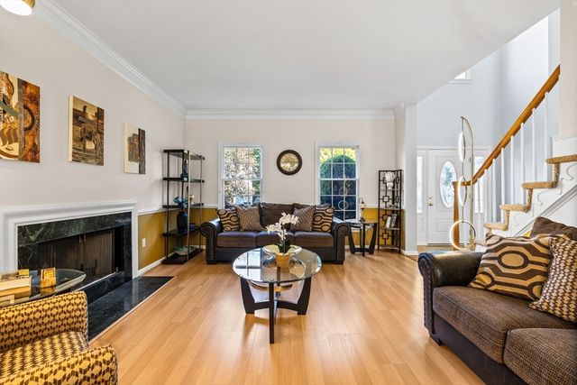 25 Ridge Way, North Andover, MA 01845