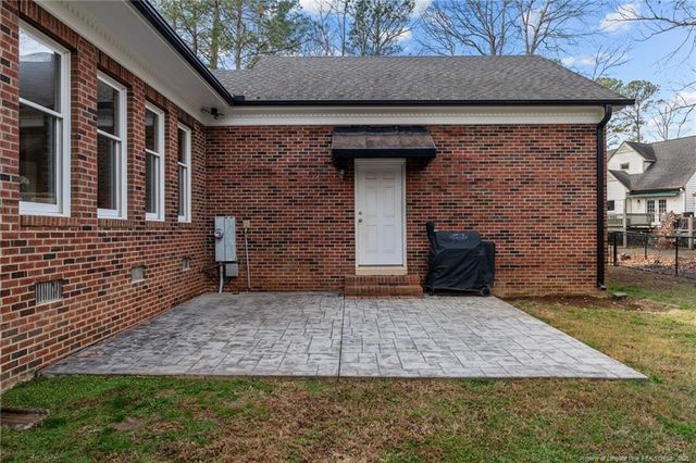 2212 Tanglewood Drive, Sanford, NC 27330