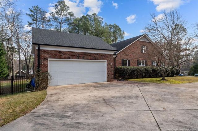 2212 Tanglewood Drive, Sanford, NC 27330