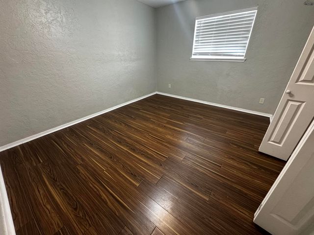 1710 10TH STREET, Wichita Falls, TX 76301