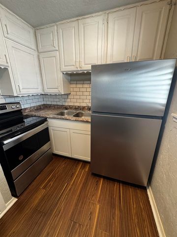 1710 10TH STREET, Wichita Falls, TX 76301