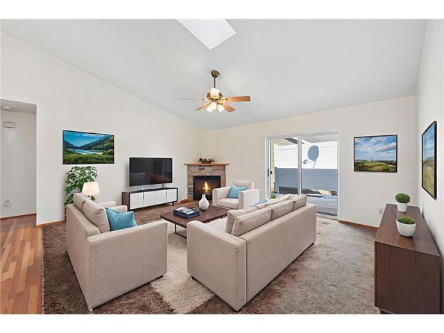 941 W Edge Place #14, New Richmond, WI 54017