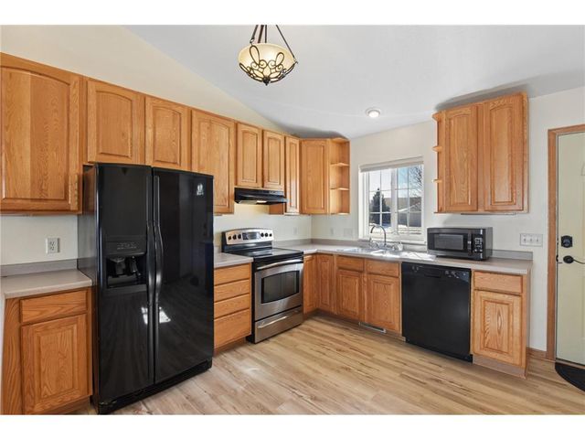 941 W Edge Place #14, New Richmond, WI 54017