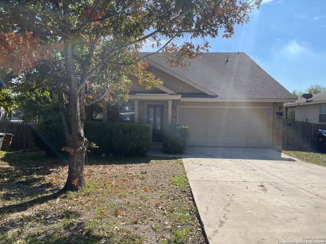 1810 POSSUM WOLF, San Antonio, TX 78245