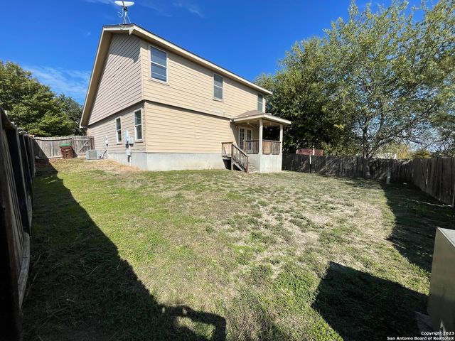 1810 POSSUM WOLF, San Antonio, TX 78245