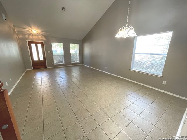 1810 POSSUM WOLF, San Antonio, TX 78245