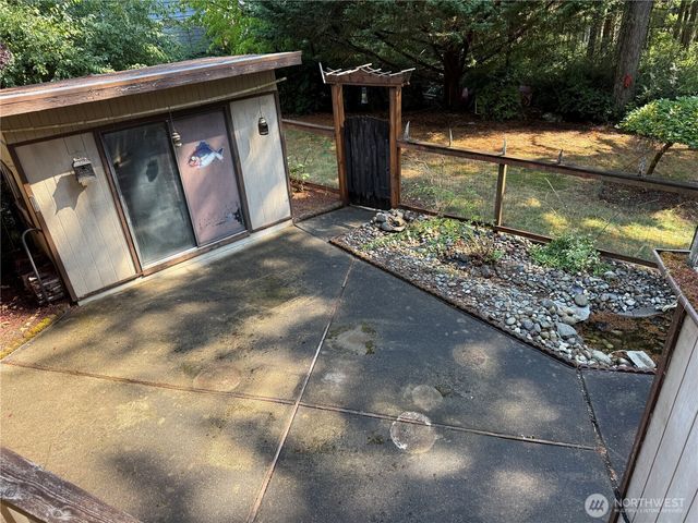 121 E Rhododendron Lane, Union, WA 98592