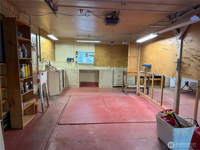 121 E Rhododendron Lane, Union, WA 98592