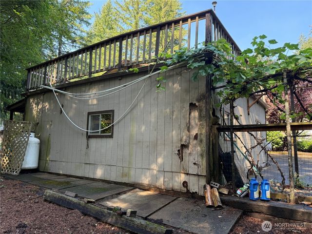 121 E Rhododendron Lane, Union, WA 98592