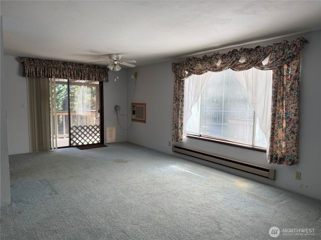 121 E Rhododendron Lane, Union, WA 98592