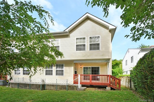 34 Dunes Lane, Port Washington, NY 11050