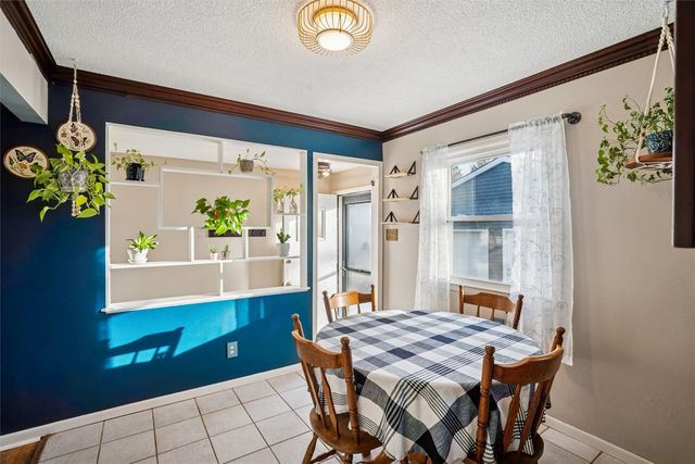 3513 E 38th Court, Des Moines, IA 50317