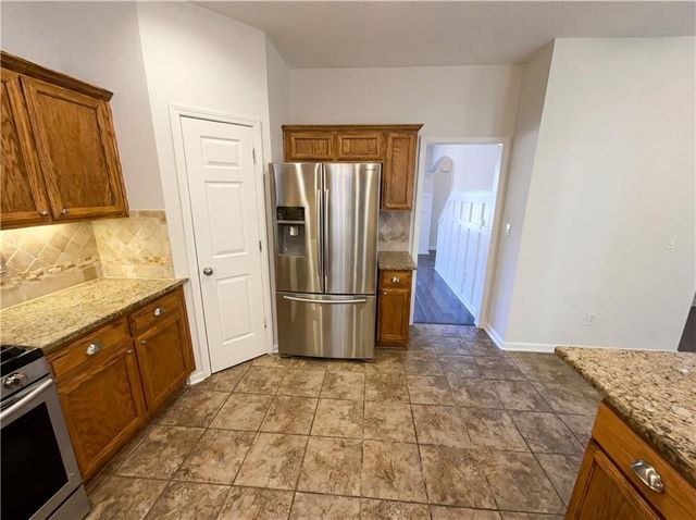 130 Glenwood Court, Hampton, GA 30228